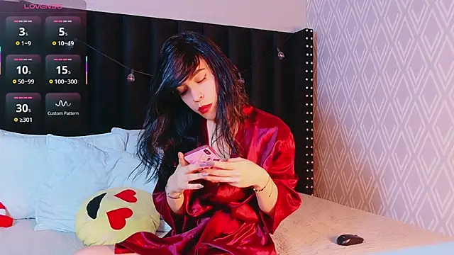 littleebluee online show from December 2, 2025, 3:07 am