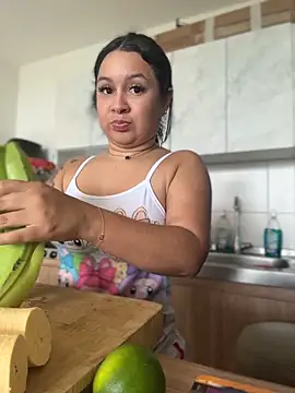 Pretty Isadora online show from March 18, 2026, 6:09 pm