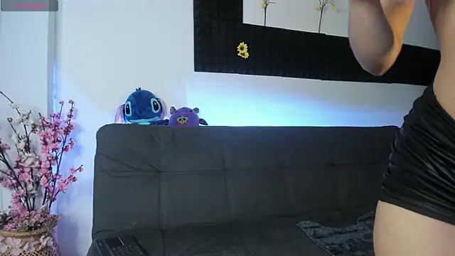 on tefa online show from October 1, 2025, 11:19 pm