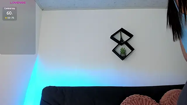 on tefa online show from March 19, 2025, 8:43 pm