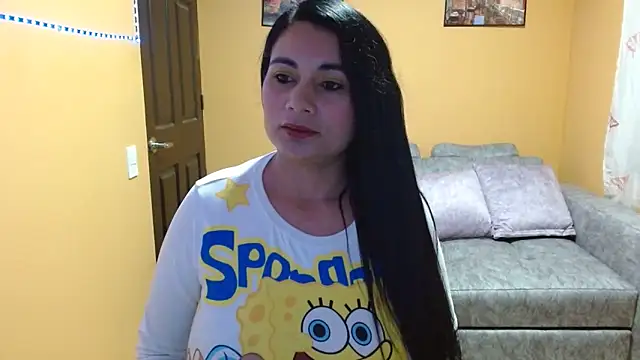 Snapshot of Kerly_Lopez chatting on January 15, 2025, 11:19 pm Kerly Lopez online show from January 15, 2025, 11:19 pm