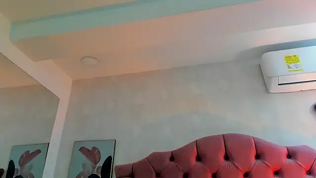 ThyaraJhons online show from April 13, 2026, 11:58 am