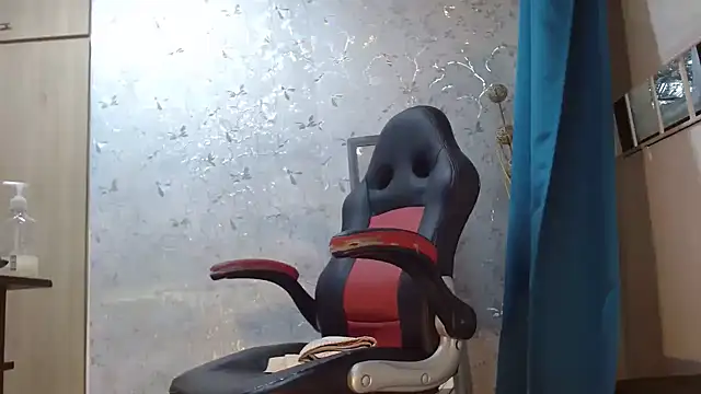 Samantabrown  online show from November 14, 2025, 11:36 am