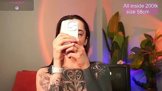 EvaCanton online show from March 25, 2026, 2:01 am