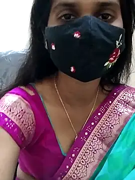 Snapshot of Triveni-Lovely chatting on February 28, 2025, 8:31 am Triveni-Lovely online show from February 28, 2025, 8:31 am
