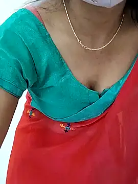 Snapshot of Triveni-Lovely chatting on December 21, 2024, 8:07 am Triveni-Lovely online show from December 21, 2024, 8:07 am