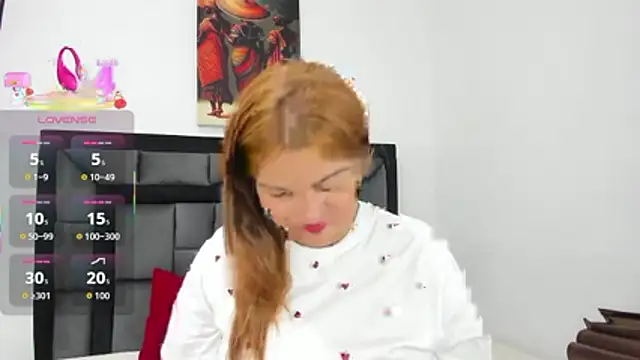 Alexandra Torress online show from November 9, 2025, 1:48 pm