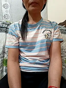 Snapshot of Asian_girl13 chatting on February 21, 2026, 12:51 pm Asian girl13 online show from February 21, 2026, 12:51 pm