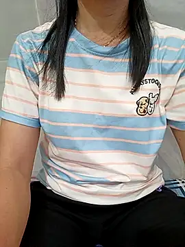 Snapshot of Asian_girl13 chatting on July 3, 2026, 11:11 pm Asian girl13 online show from July 3, 2026, 11:11 pm