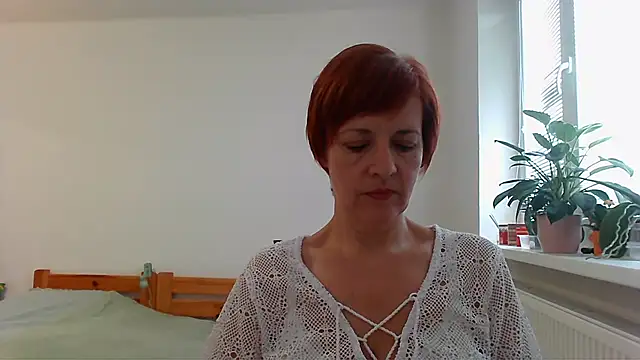 Snapshot of LoraLoraMay chatting on October 5, 2025, 12:07 pm LoraLoraMay online show from October 5, 2025, 12:07 pm