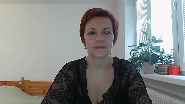Snapshot of LoraLoraMay chatting on September 24, 2025, 9:05 am LoraLoraMay online show from September 24, 2025, 9:05 am