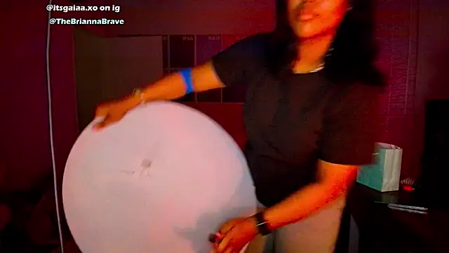 BriannaBrave online show from February 16, 2026, 4:33 am