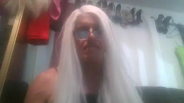 Snapshot of SassyCrystal77 chatting on July 14, 2026, 6:29 am SassyCrystal77 online show from July 14, 2026, 6:29 am