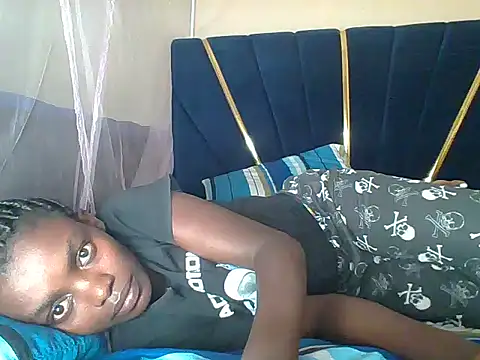 awino001 online show from September 24, 2025, 9:10 pm