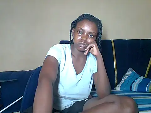 awino001 online show from March 18, 2026, 11:37 pm