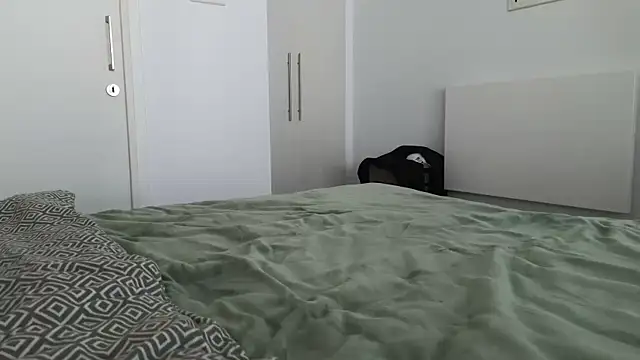 anastasiaink online show from April 19, 2026, 7:09 am