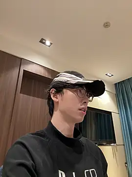 Snapshot of 1a1a1alll chatting on March 4, 2026, 2:14 pm 1a1a1alll online show from March 4, 2026, 2:14 pm