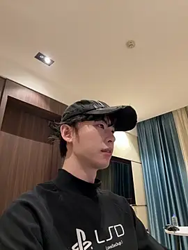 Snapshot of 1a1a1alll chatting on December 5, 2025, 2:26 pm 1a1a1alll online show from December 5, 2025, 2:26 pm