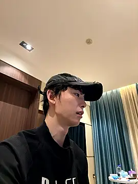 Snapshot of 1a1a1alll chatting on November 17, 2025, 3:27 pm 1a1a1alll online show from November 17, 2025, 3:27 pm