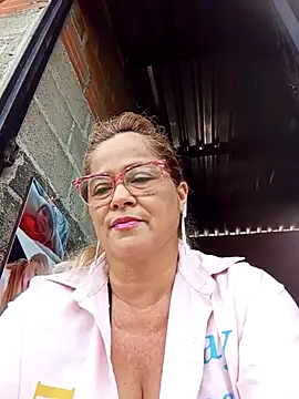 Snapshot of natally_ross21 chatting on March 21, 2025, 2:29 pm natally ross21 online show from March 21, 2025, 2:29 pm