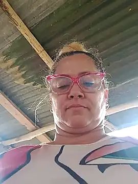 Snapshot of natally_ross21 chatting on February 3, 2025, 2:13 pm natally ross21 online show from February 3, 2025, 2:13 pm