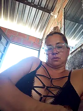 Snapshot of natally_ross21 chatting on September 14, 2025, 3:45 pm natally ross21 online show from September 14, 2025, 3:45 pm