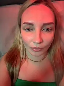 Snapshot of Aleksandrakis chatting on November 1, 2025, 3:06 pm Aleksandrakis online show from November 1, 2025, 3:06 pm