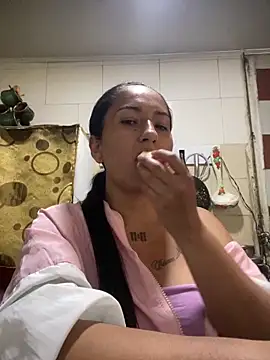 luna asss online show from March 2, 2026, 9:00 pm