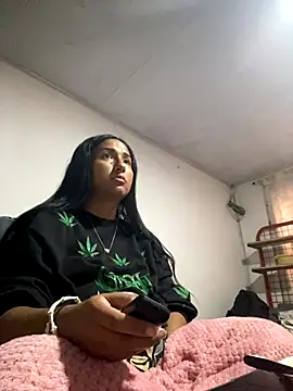 luna asss online show from October 28, 2025, 3:22 pm