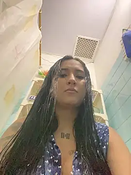 luna asss online show from February 2, 2026, 5:23 pm