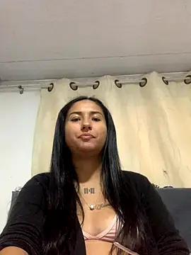 Snapshot of luna_asss chatting on October 1, 2025, 4:00 pm luna asss online show from October 1, 2025, 4:00 pm