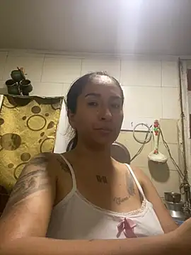 Snapshot of luna_asss chatting on July 9, 2026, 12:11 am luna asss online show from July 9, 2026, 12:11 am