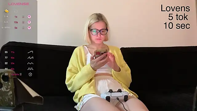 Sexy Sweets online show from October 20, 2025, 6:26 am