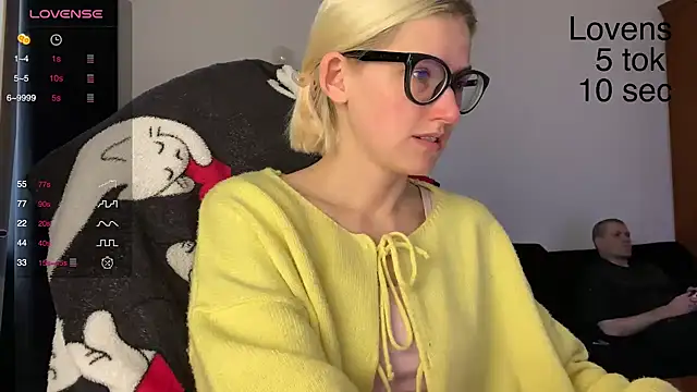 Sexy Sweets online show from October 21, 2025, 12:04 pm