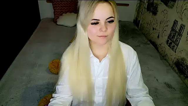 Snapshot of lovely-eyes chatting on May 28, 2026, 7:09 pm lovely-eyes online show from May 28, 2026, 7:09 pm