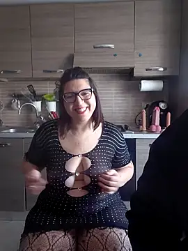 carolyne2023 online show from March 13, 2026, 8:08 am