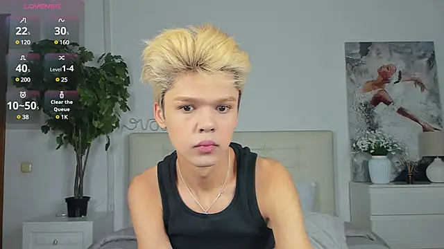 Felix Rey online show from March 9, 2025, 10:41 pm