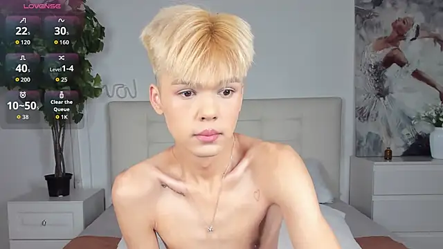 Felix Rey online show from November 13, 2025, 6:23 pm