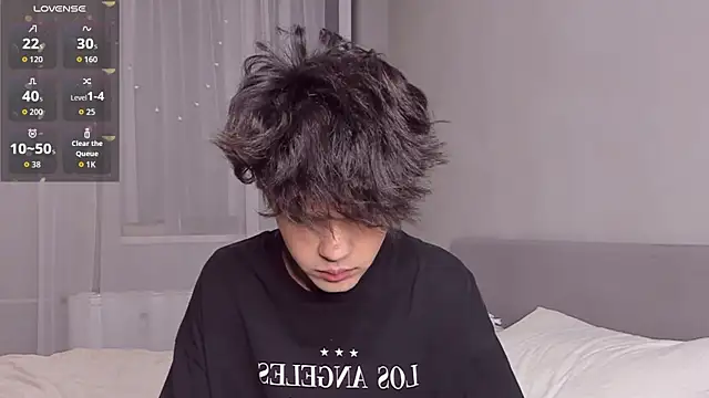 Felix Rey online show from June 23, 2026, 11:25 pm