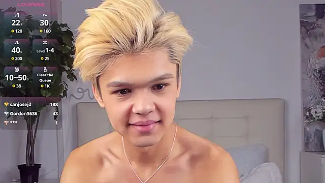 Felix Rey online show from March 4, 2025, 8:16 pm