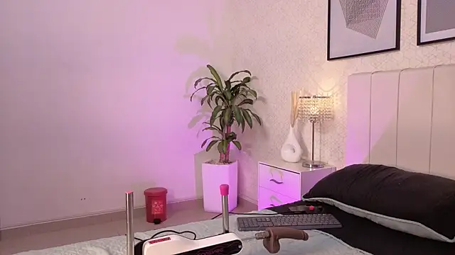 sky johnson online show from April 14, 2026, 7:08 pm