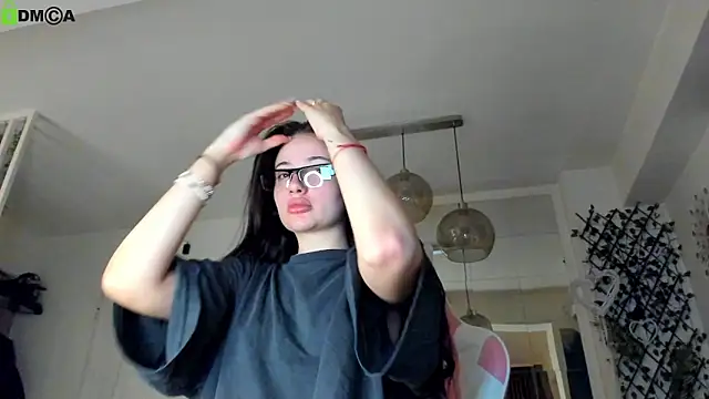 IreneVON online show from March 21, 2026, 3:52 am