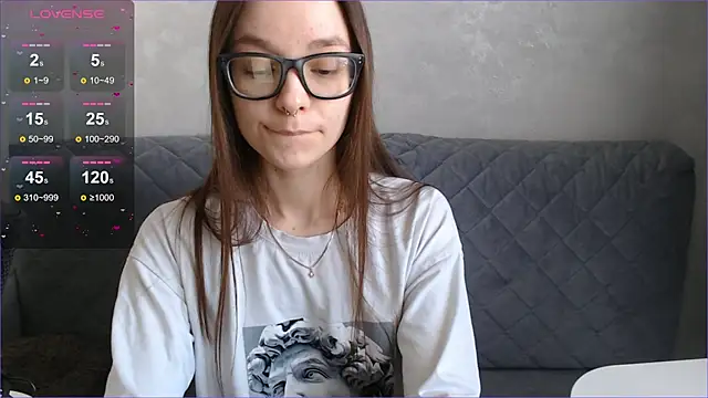 Snapshot of Amarieni chatting on March 19, 2025, 2:13 pm Amarieni online show from March 19, 2025, 2:13 pm