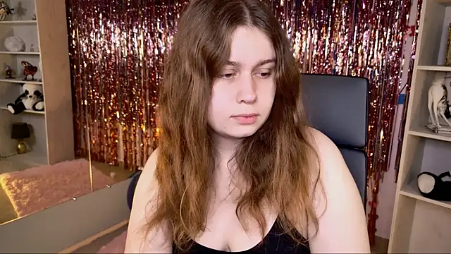 Snapshot of FioraMarmoris chatting on July 24, 2026, 5:36 am FioraMarmoris online show from July 24, 2026, 5:36 am