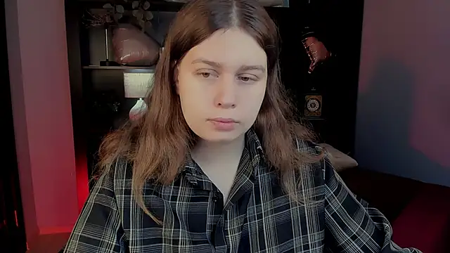 FioraMarmoris online show from February 15, 2026, 5:19 am