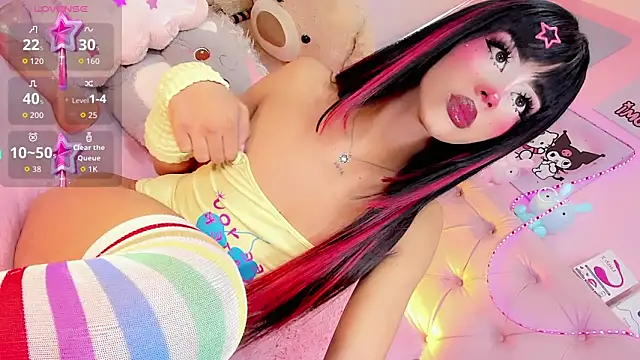 Cute Roxxy online show from May 24, 2026, 4:51 pm