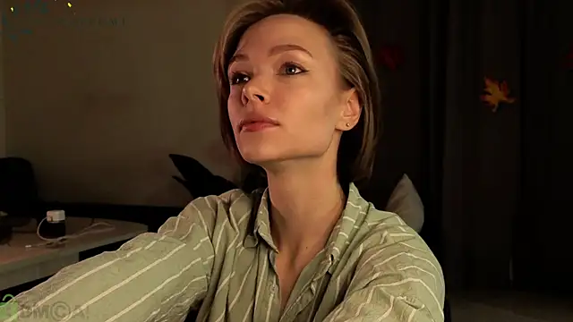 Eva Natsumi online show from November 17, 2025, 2:21 pm