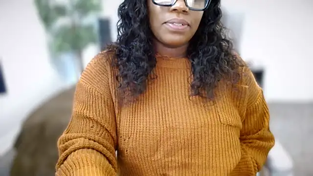 selena42 online show from October 31, 2025, 5:20 pm