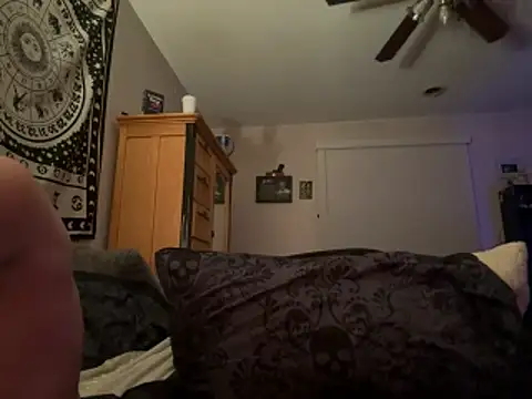 Snapshot of thatdude9_9_9 chatting on November 30, 2025, 12:28 pm thatdude9 9 9 online show from November 30, 2025, 12:28 pm