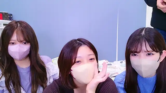 HaruruHappy online show from December 9, 2024, 4:05 pm